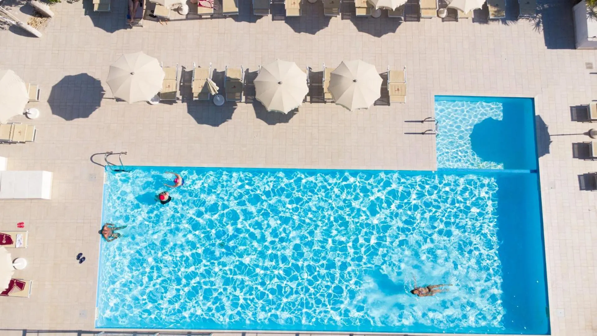 Hotel Marina Beach - Azzurro Club 라벤나 3*,  이탈리아