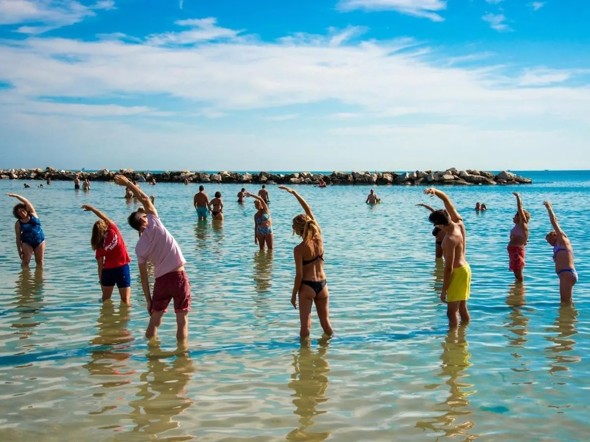 Hotel Marina Beach - Azzurro Club Ravenna Italia