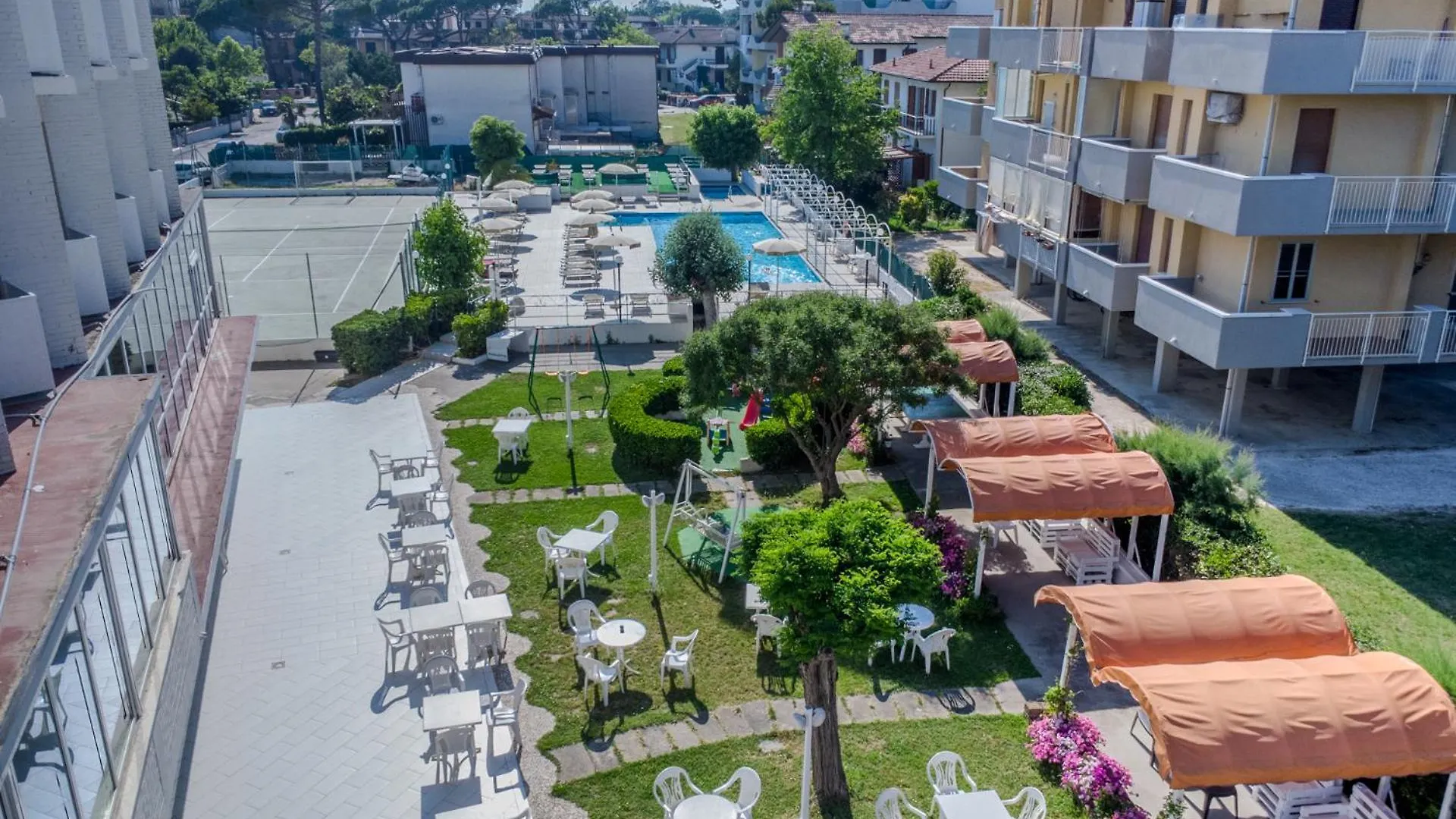 Hotel Marina Beach - Azzurro Club Ravenna Italia