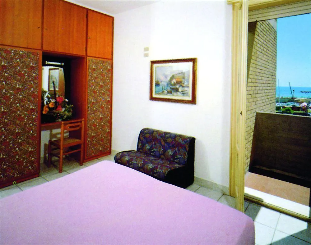 ***  Hotel Marina Beach - Azzurro Club Ravenna Italia