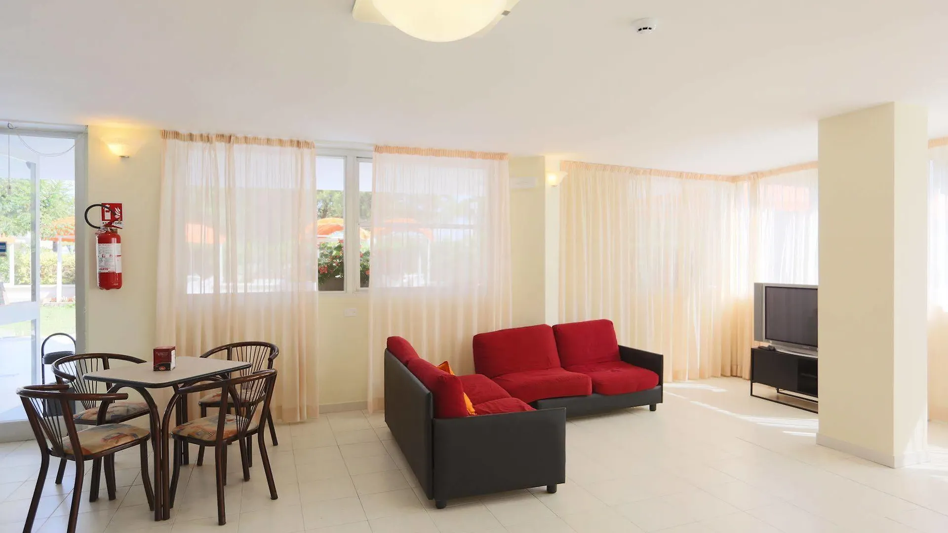 Hotel Marina Beach - Azzurro Club Ravenna 3*,  Italy